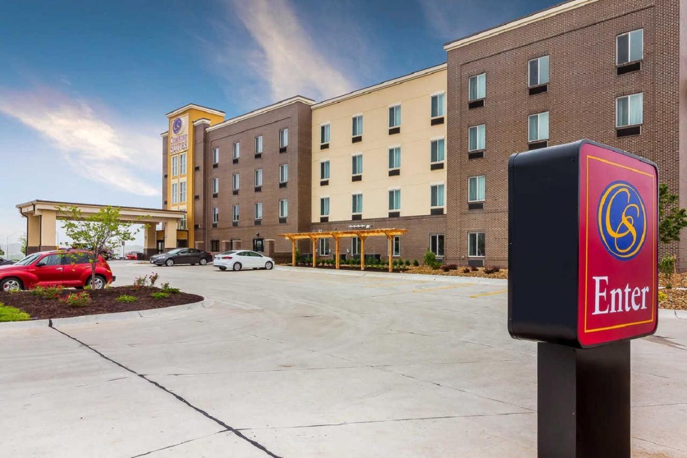 Comfort Suites photo 69