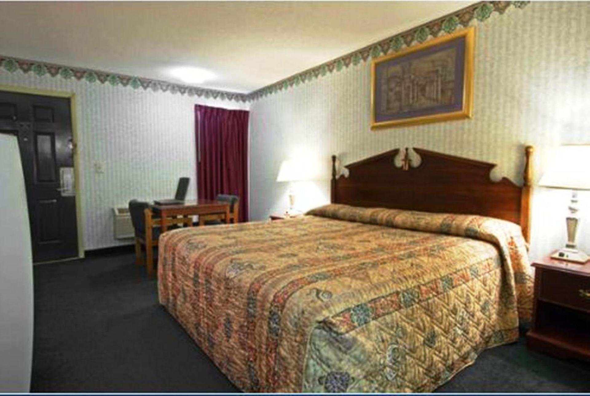 Americas Best Value Inn Anderson SC photo 17