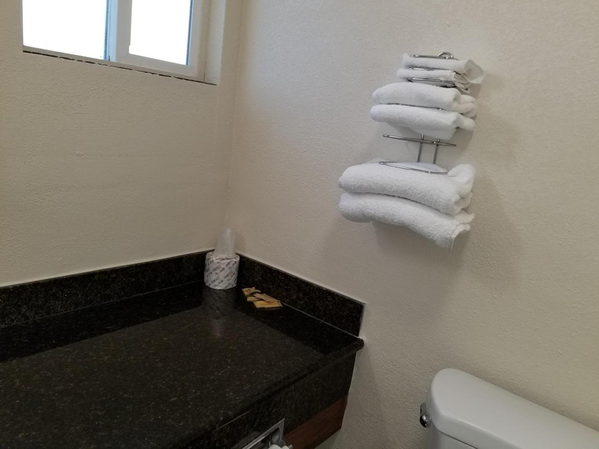 Buckboard Motel photo 7