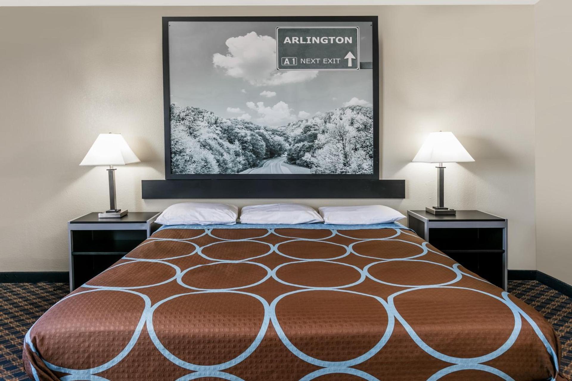 Super 8 by Wyndham Arlington Near AT&T Stadium photo 7