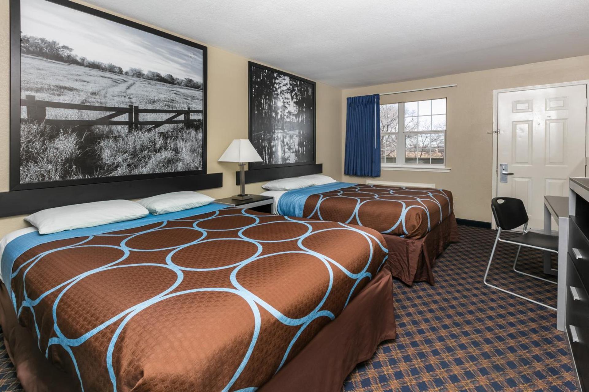 Super 8 by Wyndham Arlington Near AT&T Stadium photo 4