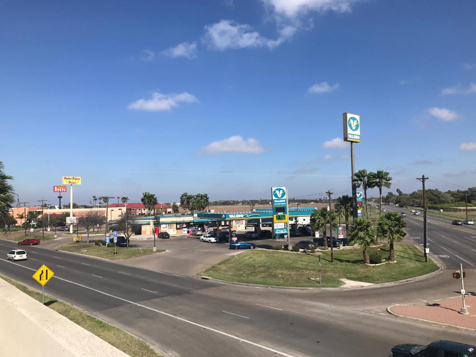 Express Inn Weslaco/Mercedes photo 10