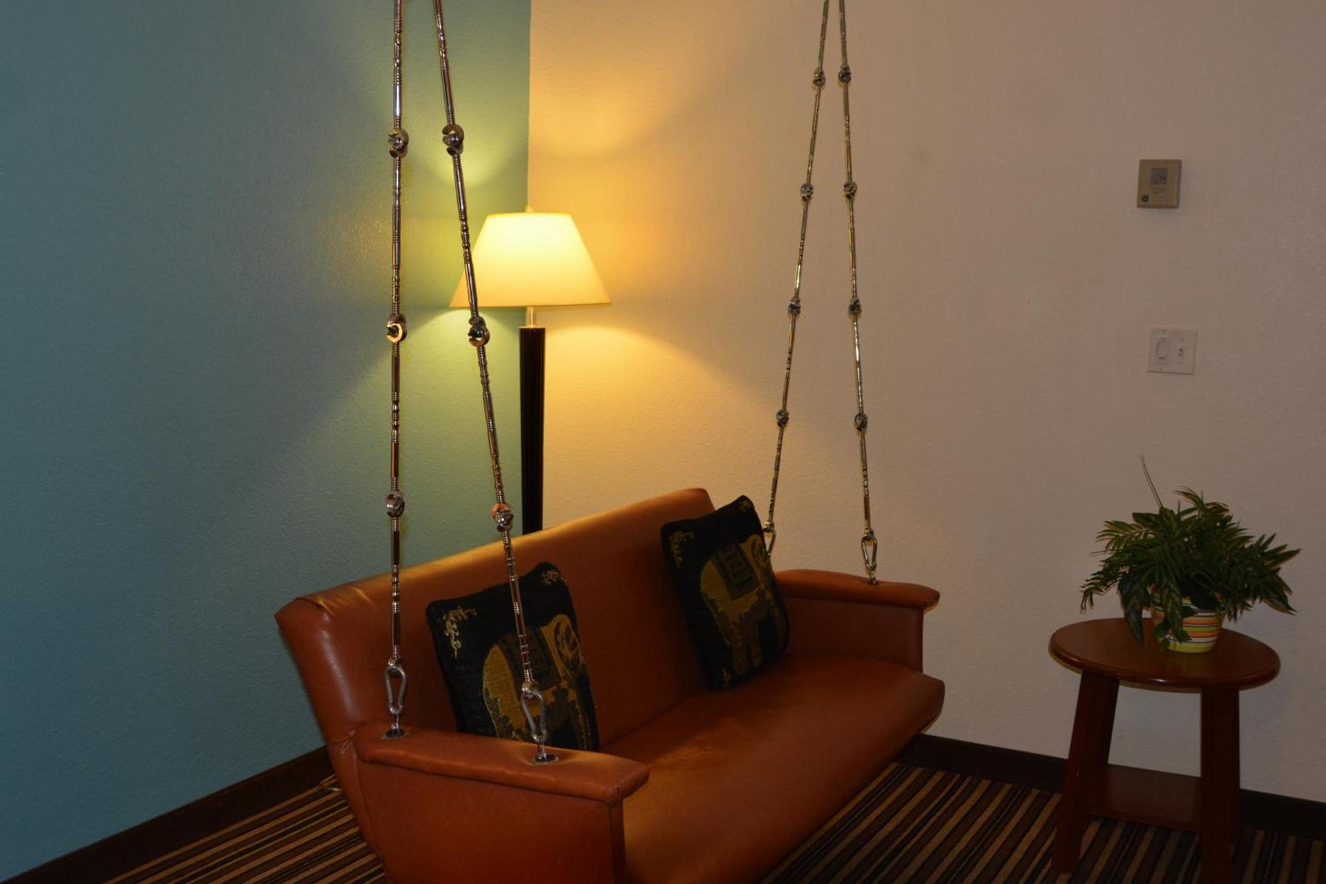 Super 8 by Wyndham Austin/Airport South photo 21