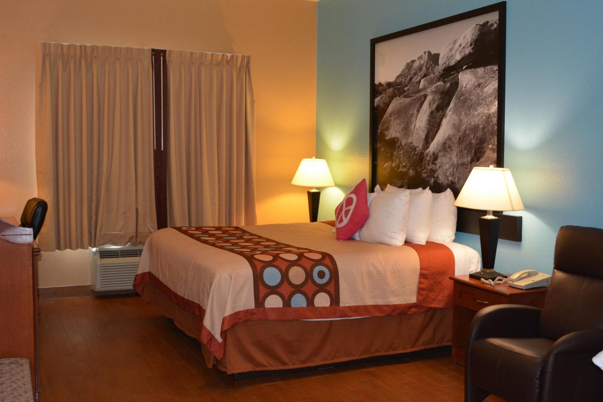 Super 8 by Wyndham Austin/Airport South photo 40