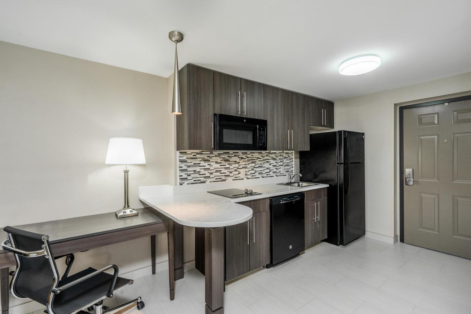 Baymont by Wyndham Clarksville photo 15