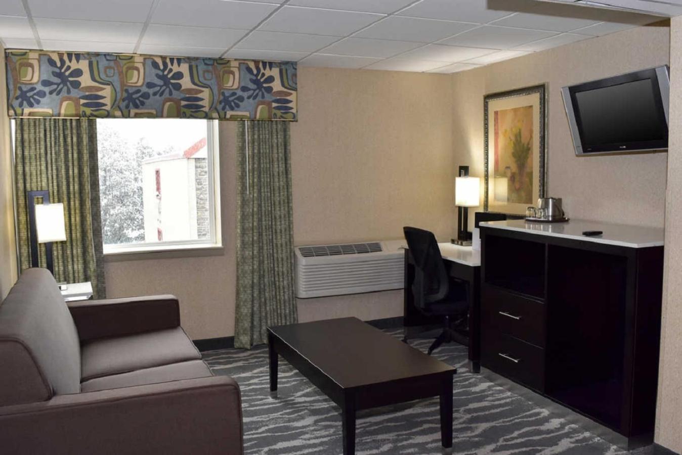 Quality Inn East Stroudsburg - Poconos photo 18