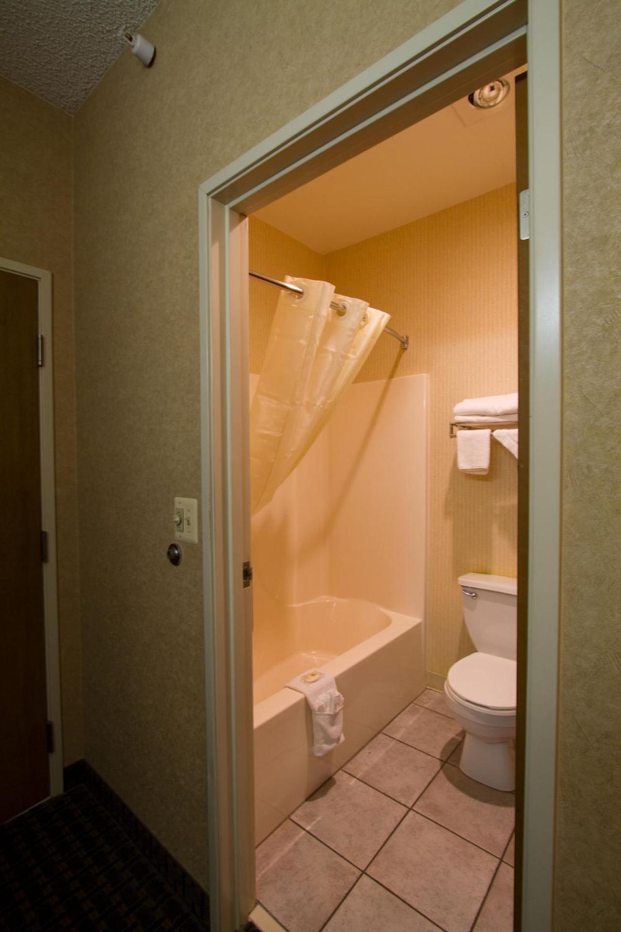 Miles City Hotel & Suites photo 31