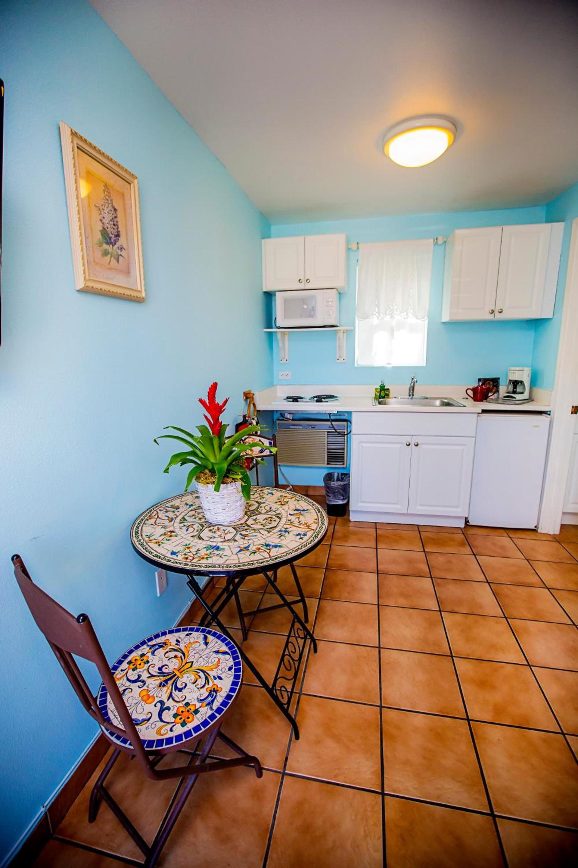 Leucadia Beach Inn photo 19