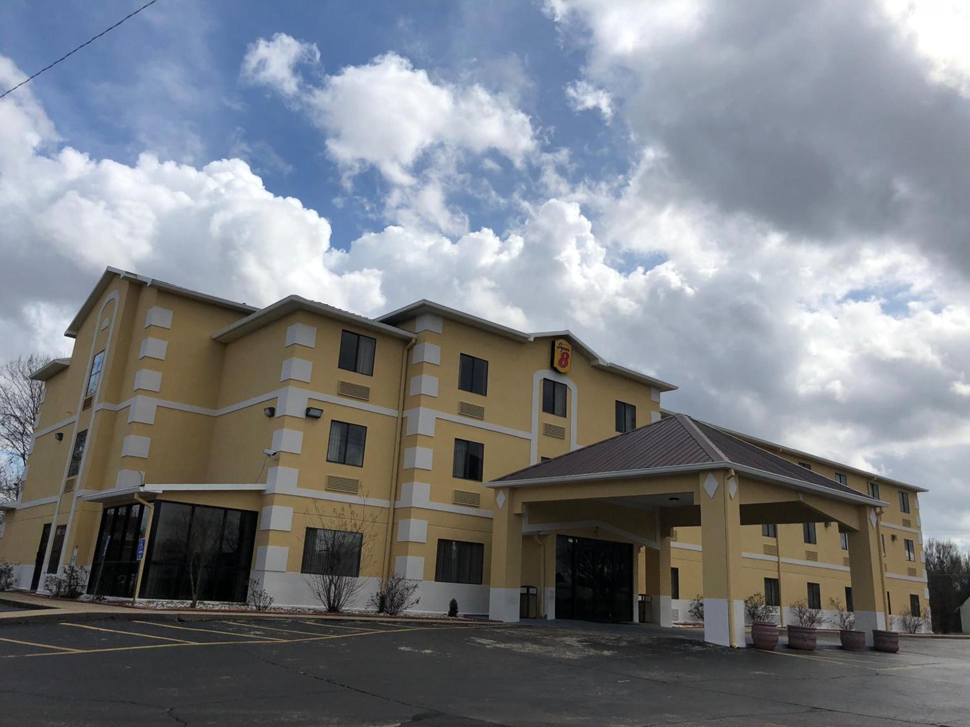 Super 8 by Wyndham Jackson Ridgeland photo 28
