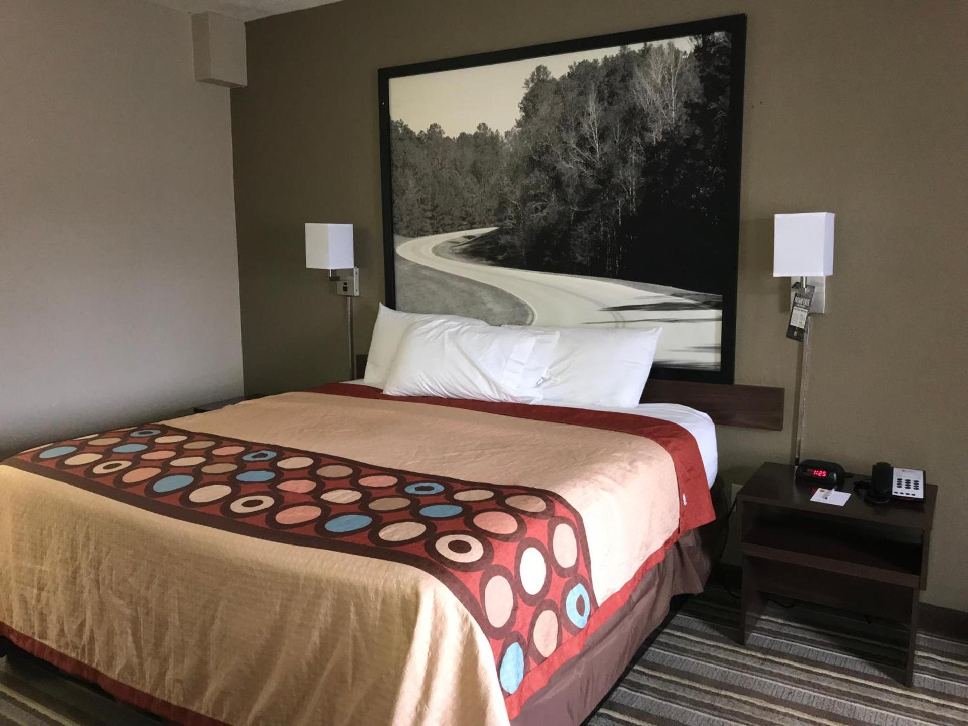 Super 8 by Wyndham Jackson Ridgeland photo 45