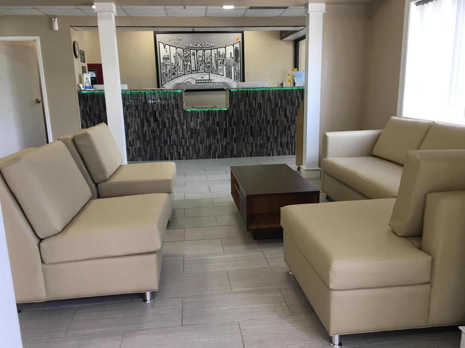Super 8 by Wyndham Jackson Ridgeland photo 35