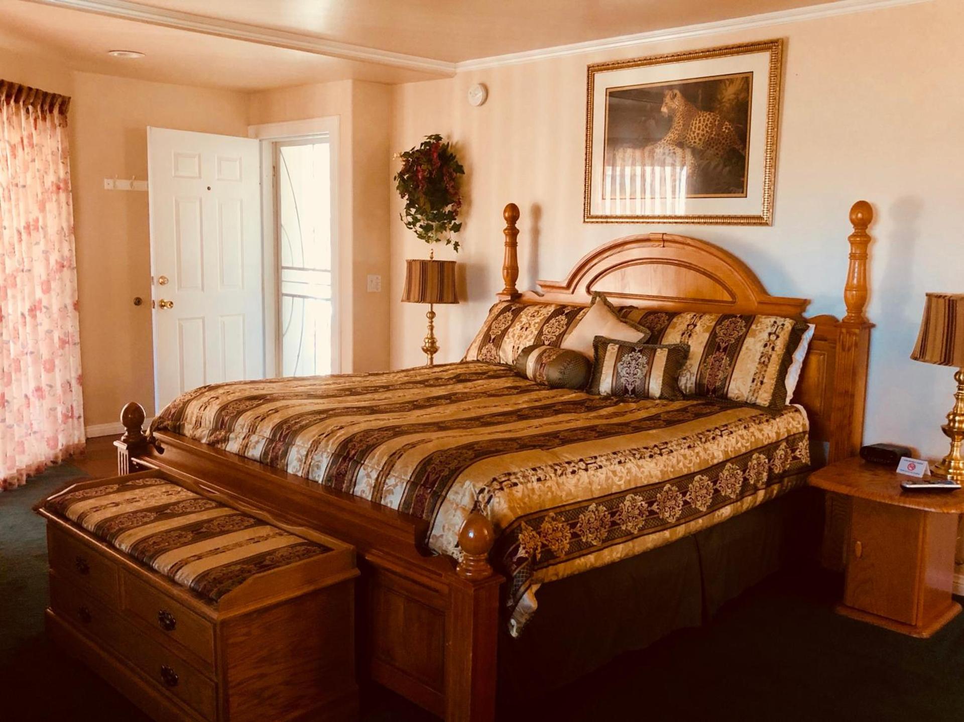 Giant Oaks Lodge photo 50