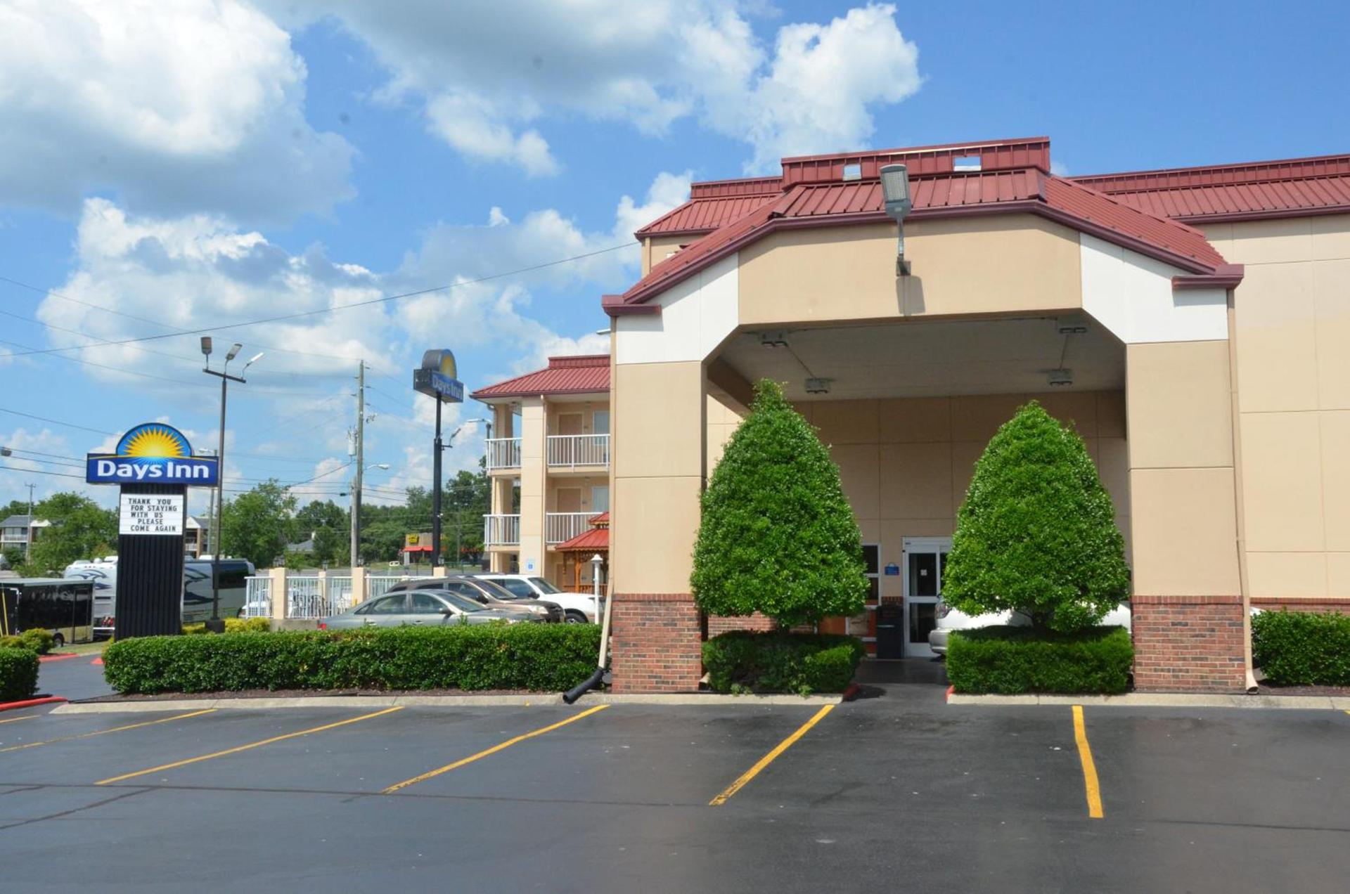 Days Inn by Wyndham Airport Nashville East photo 12