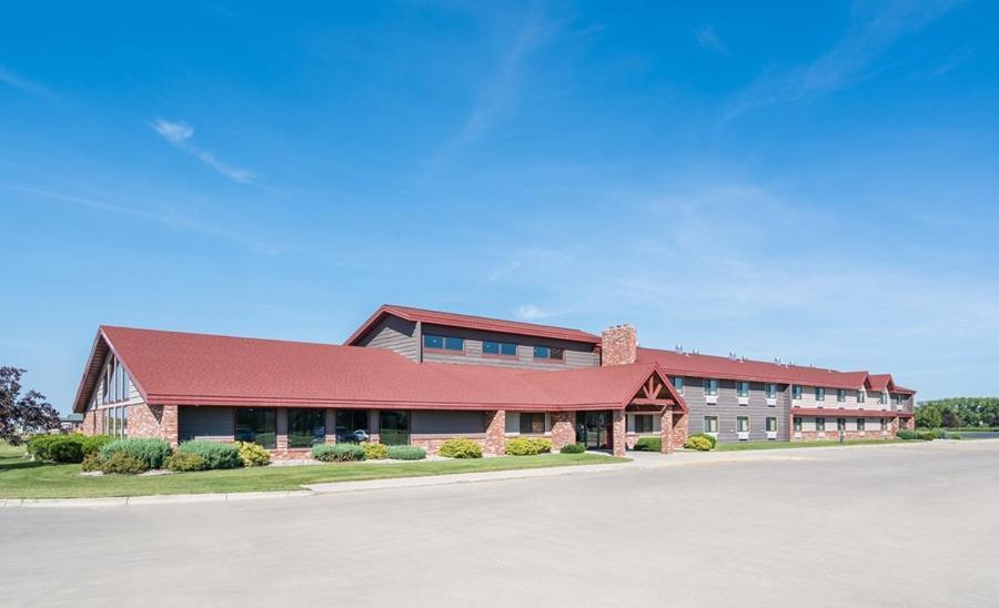 AmericInn by Wyndham Grafton photo 1