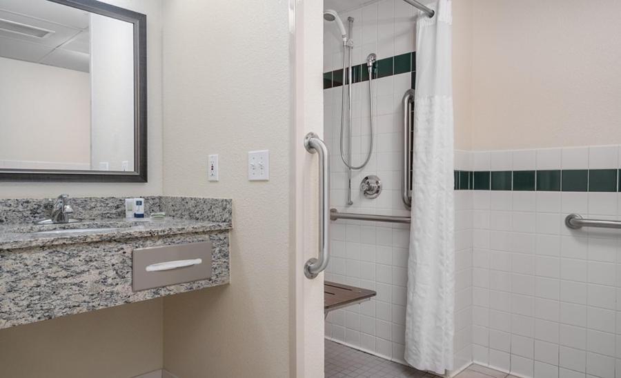 AmericInn by Wyndham Grafton photo 15