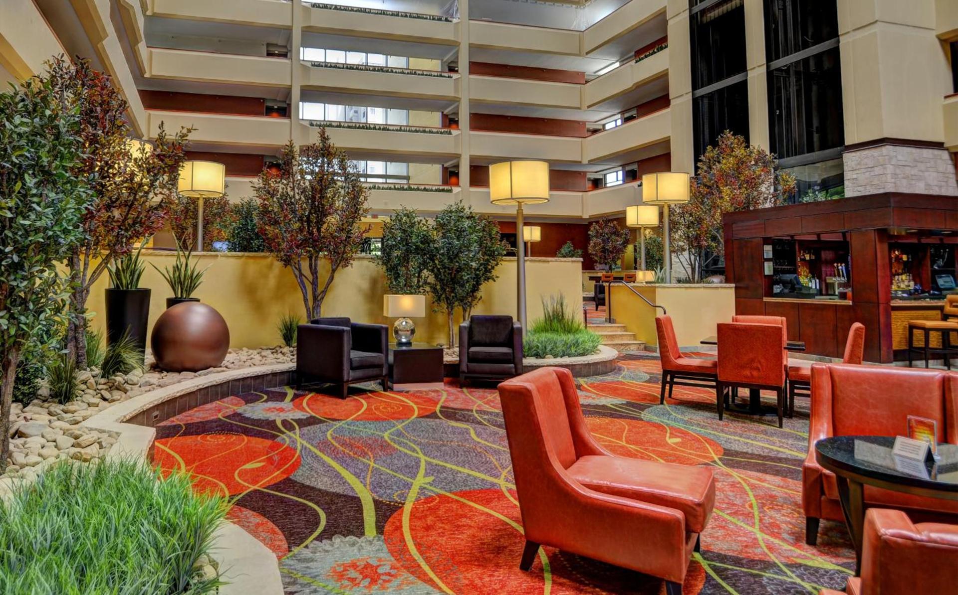 University Plaza Hotel photo 8