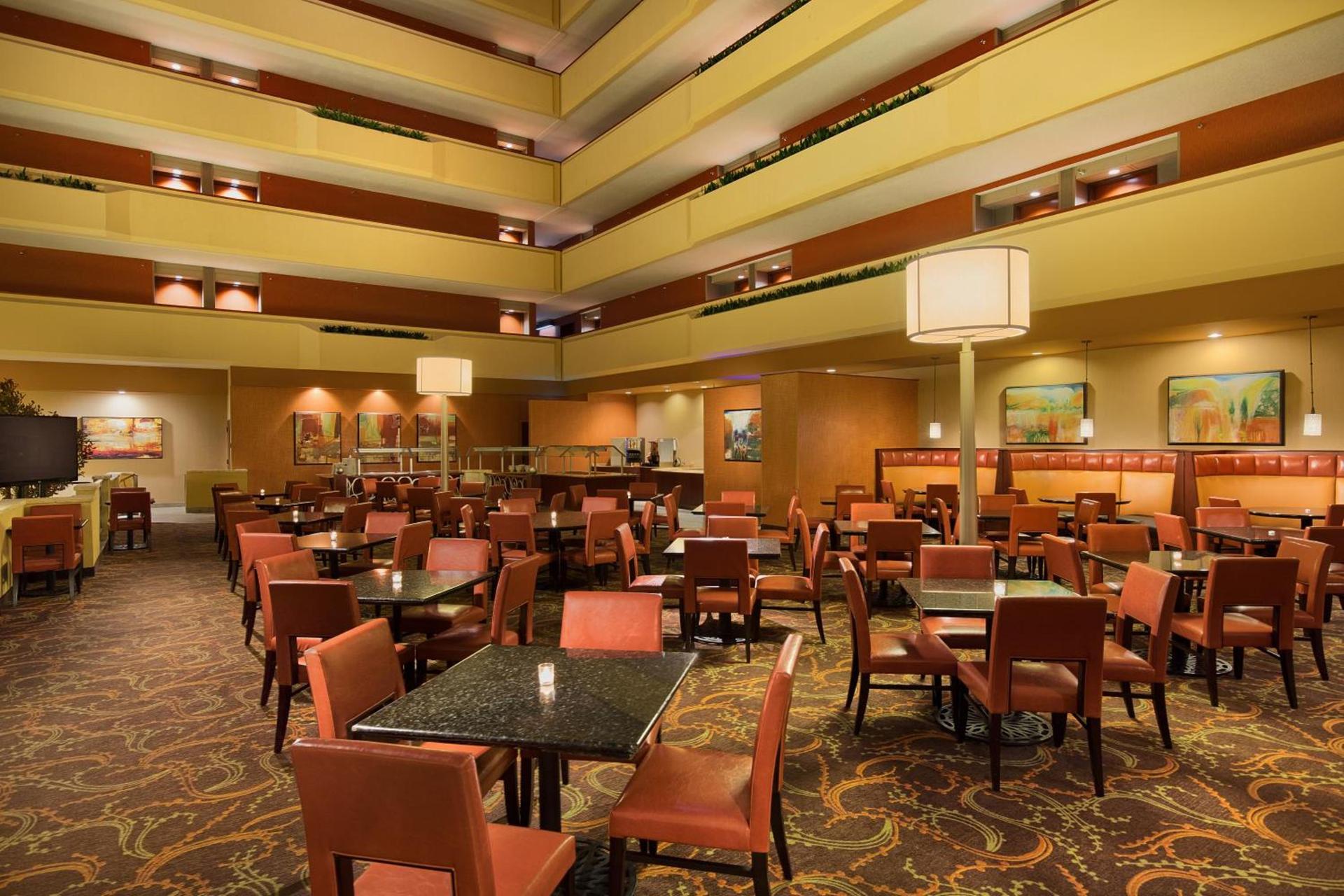 University Plaza Hotel photo 31
