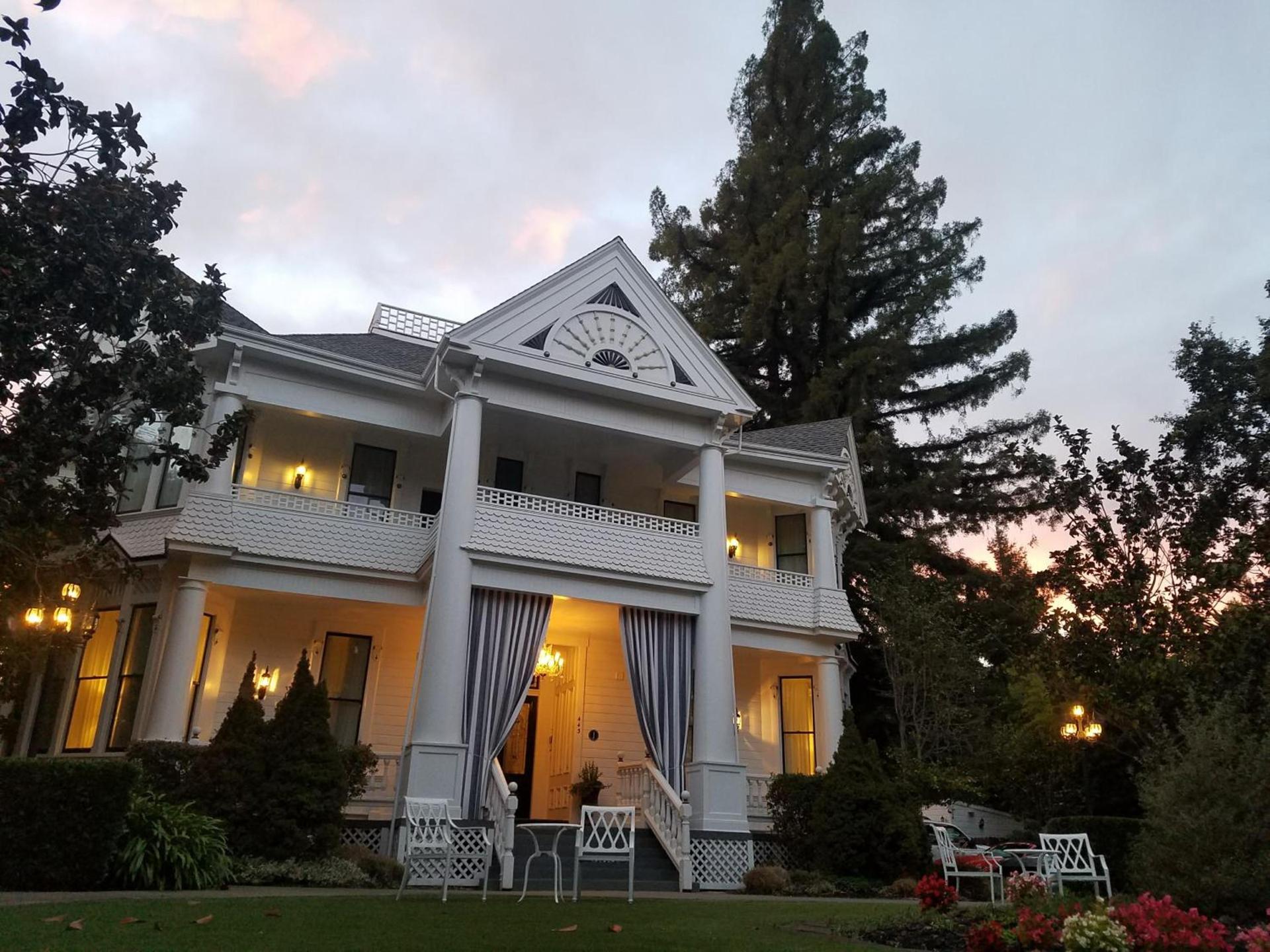 White House Napa photo 21