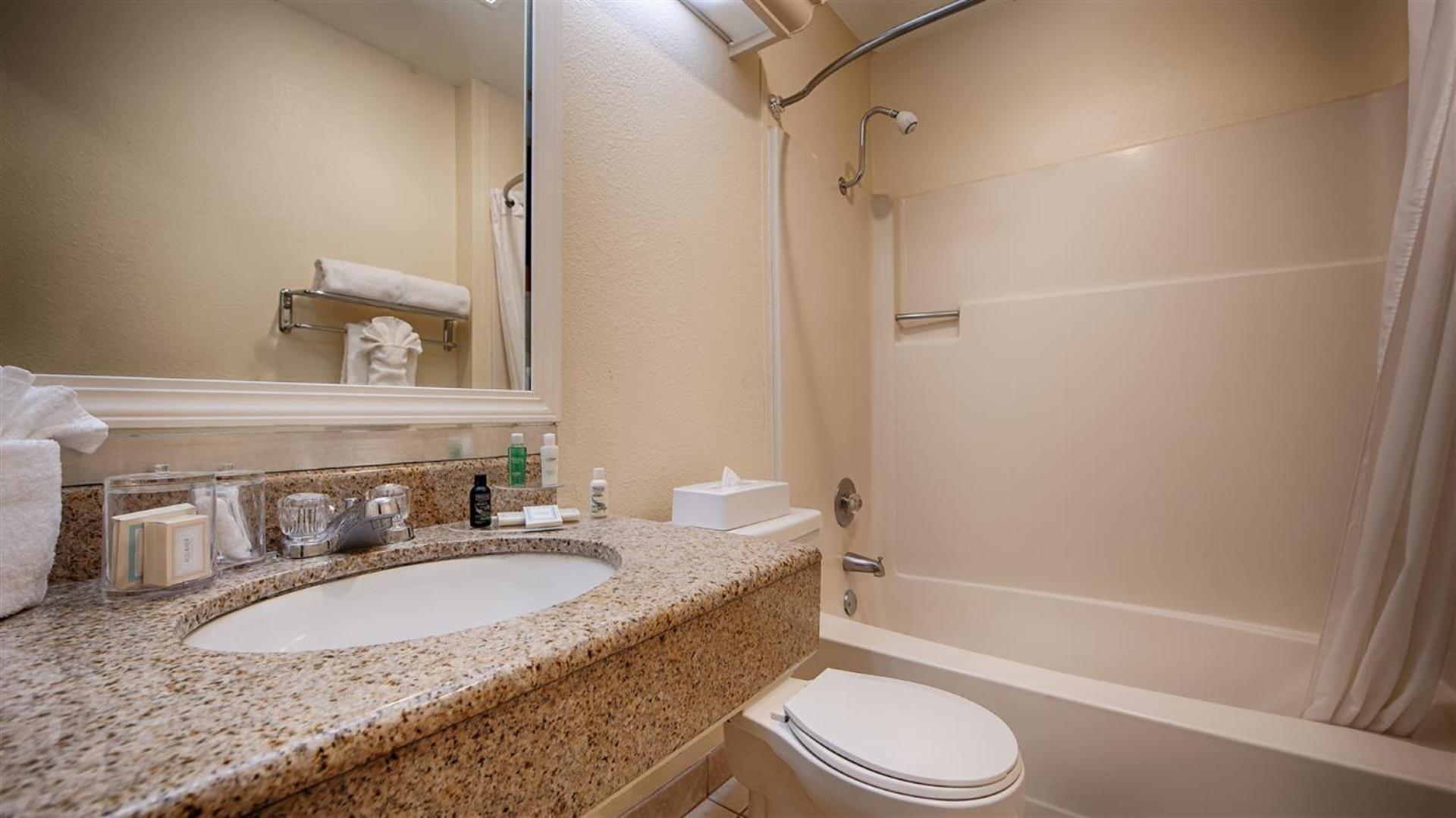 Best Western John Muir Inn photo 8