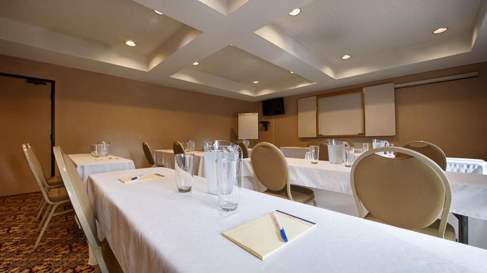 Best Western John Muir Inn photo 7