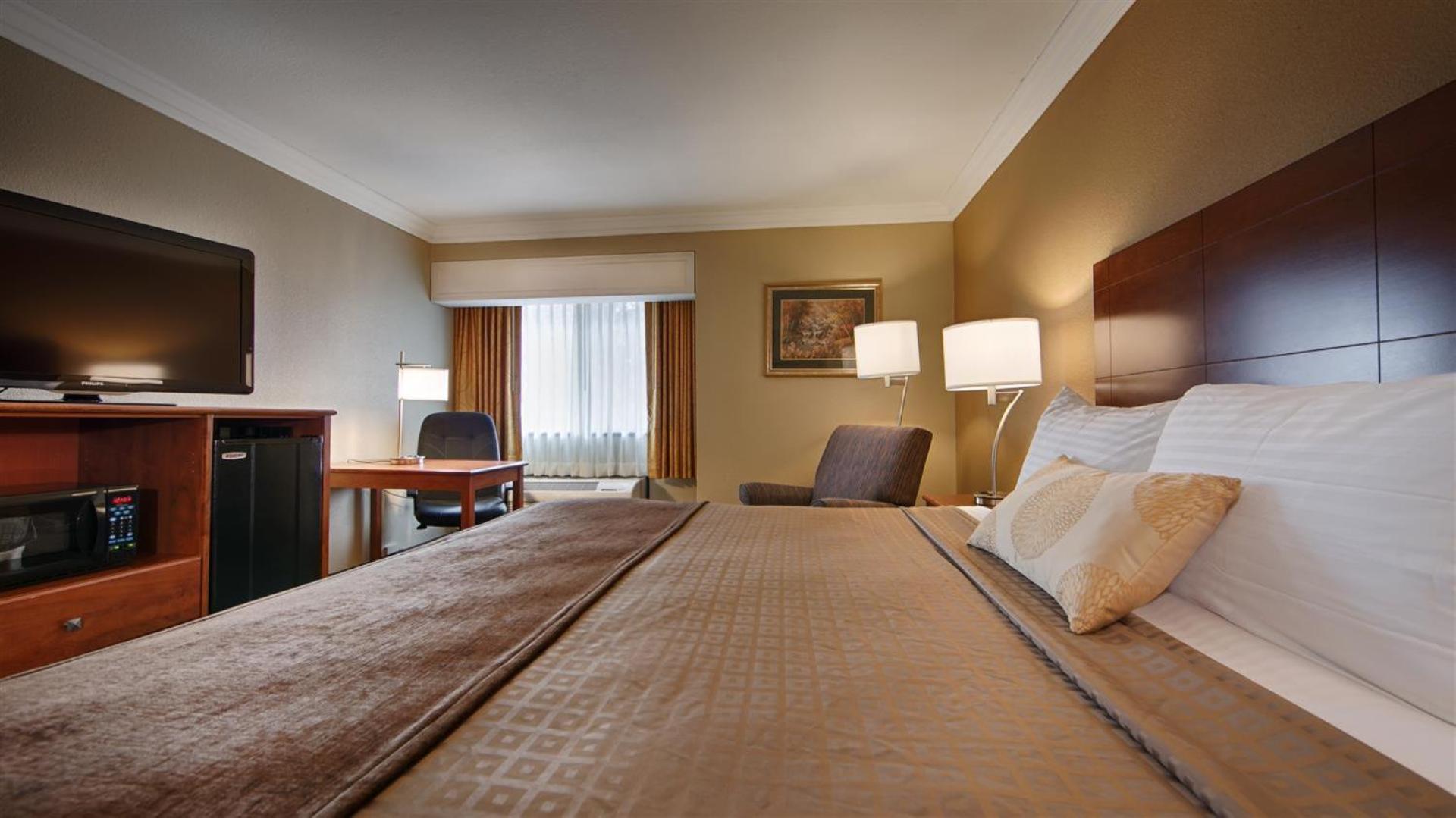 Best Western John Muir Inn photo 9