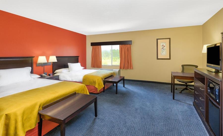 AmericInn by Wyndham Vidalia photo 33