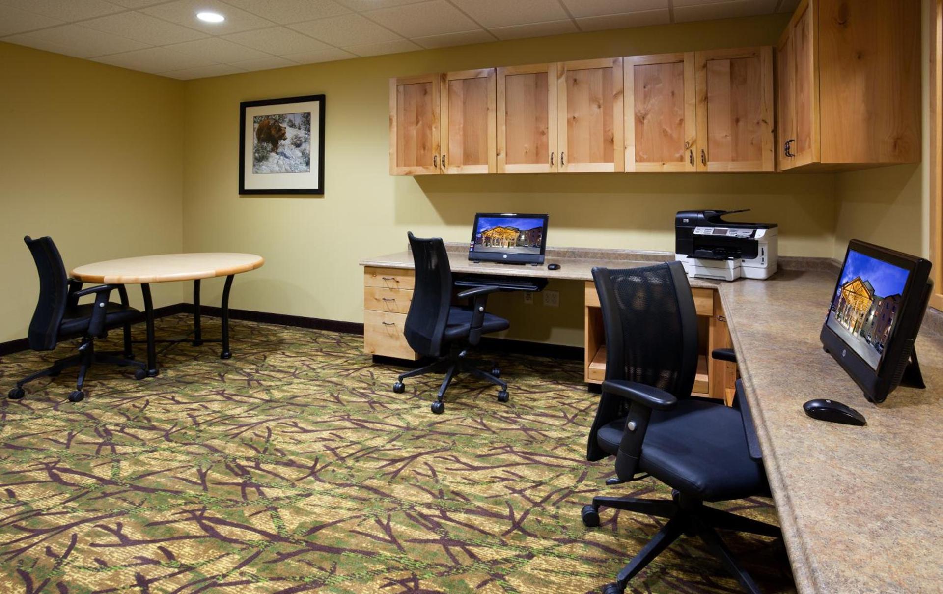 TownePlace Suites by Marriott Minot photo 11