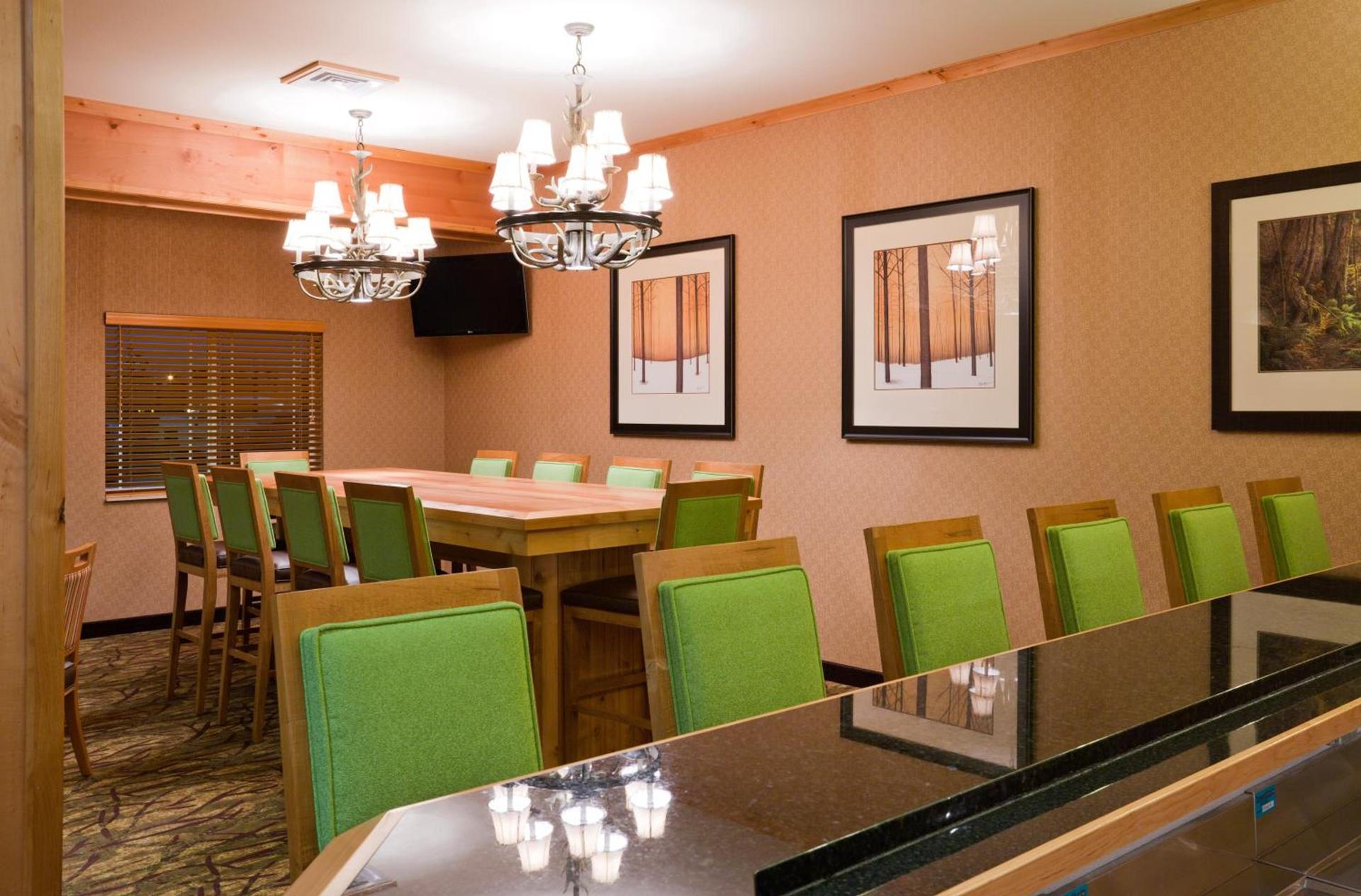 TownePlace Suites by Marriott Minot photo 7