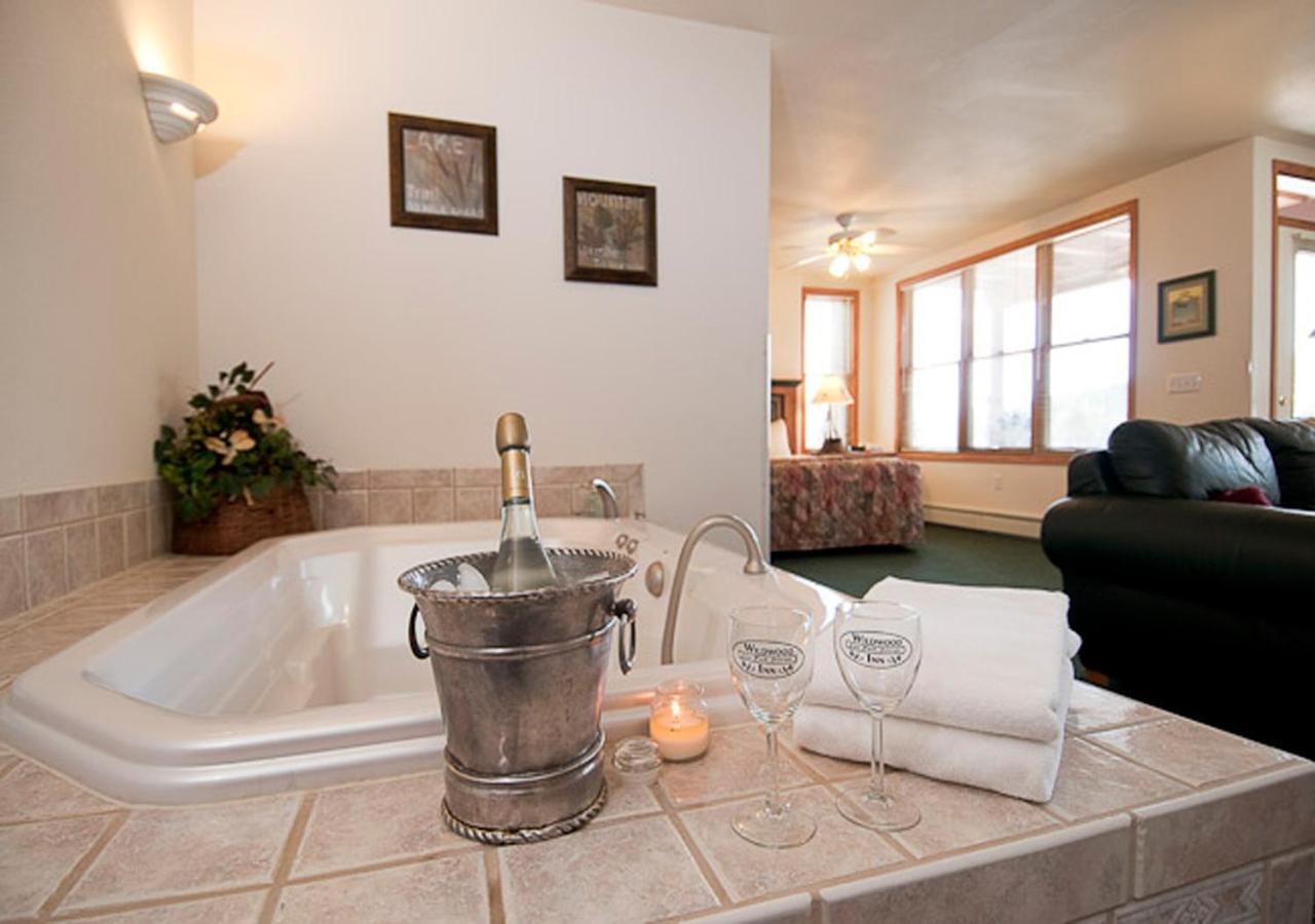 Wildwood Inn photo 78