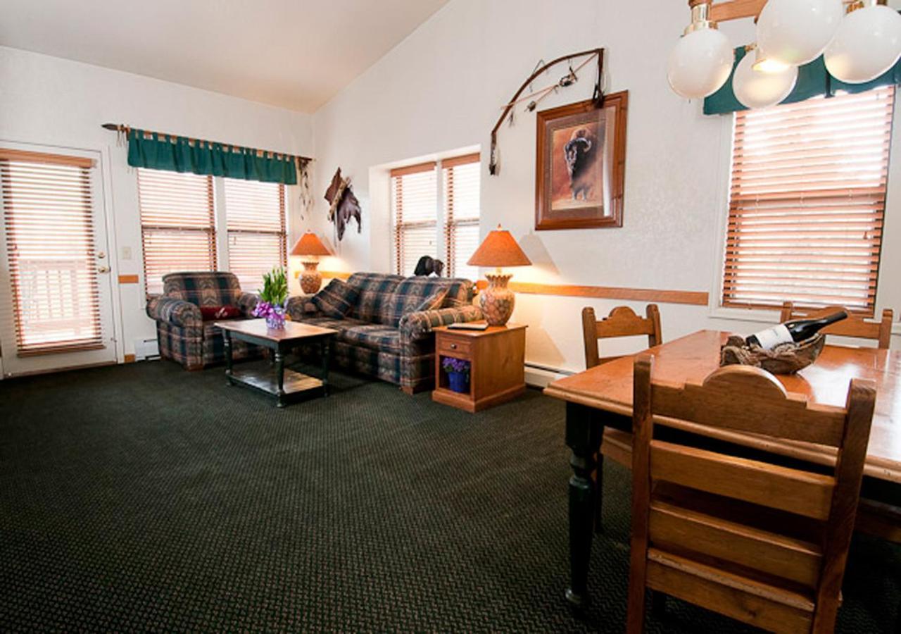 Wildwood Inn photo 79