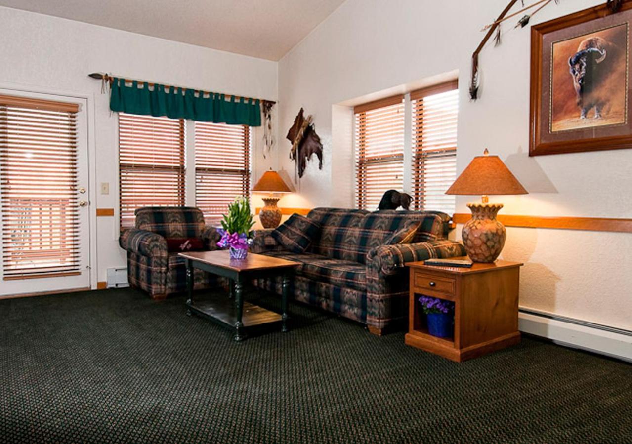 Wildwood Inn photo 80
