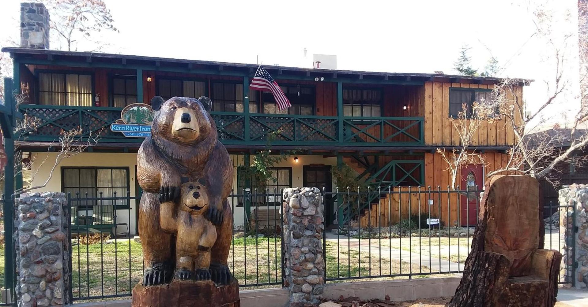 Kern Riverfront Lodge — hotel in Kernville