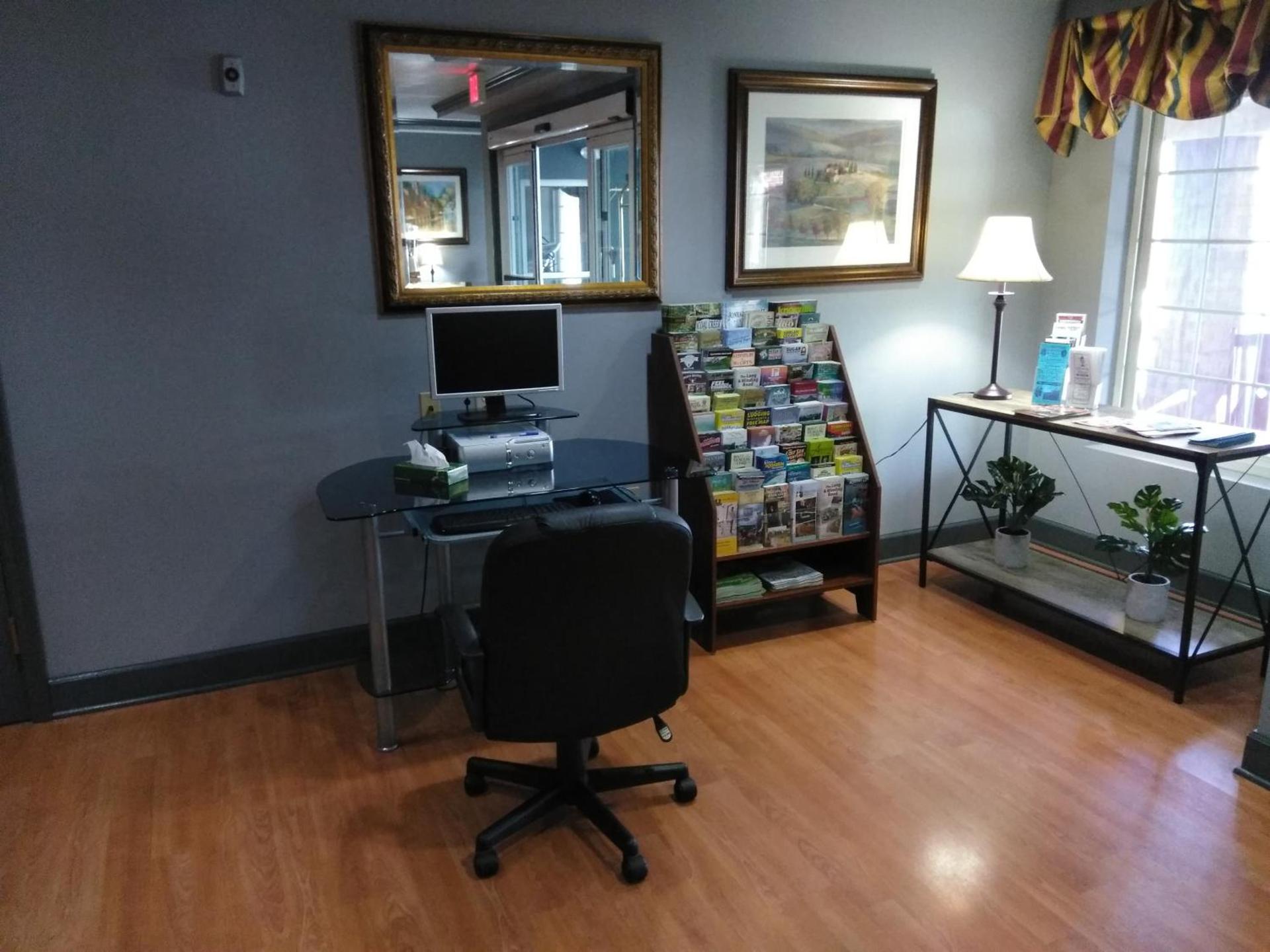 Baymont by Wyndham Clinton photo 15