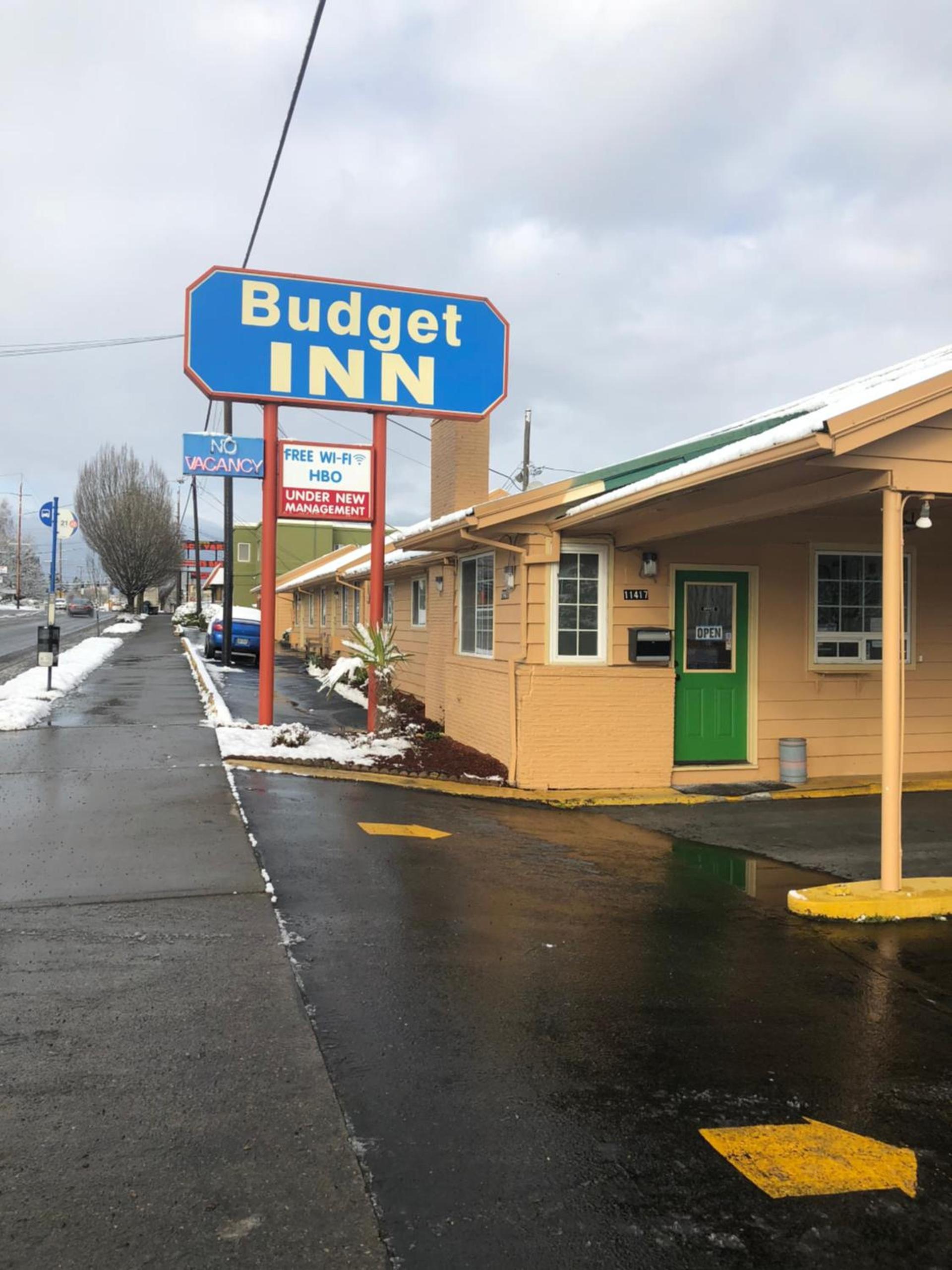 Budget inn photo 1