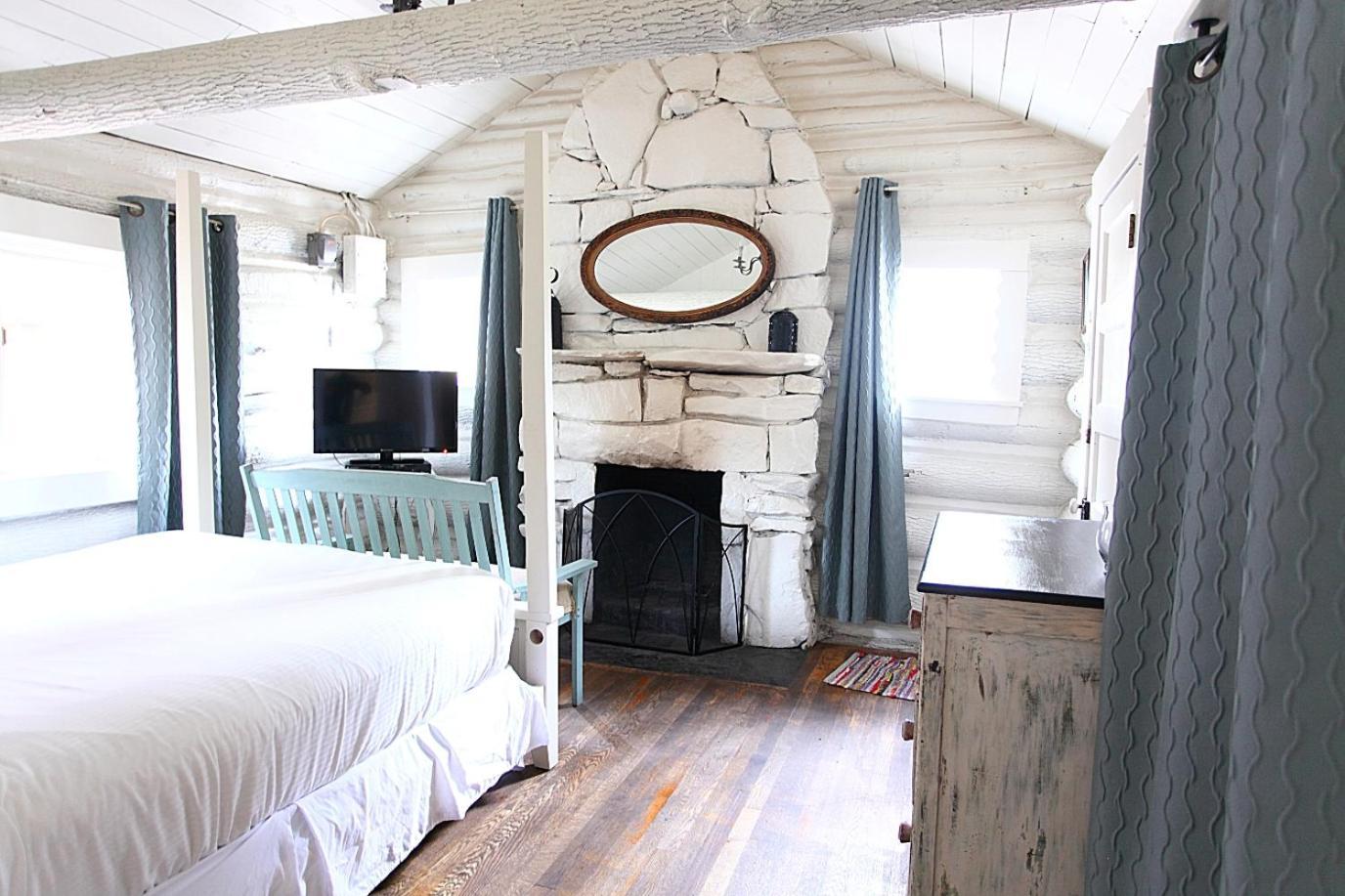 The Pines Cottages photo 34