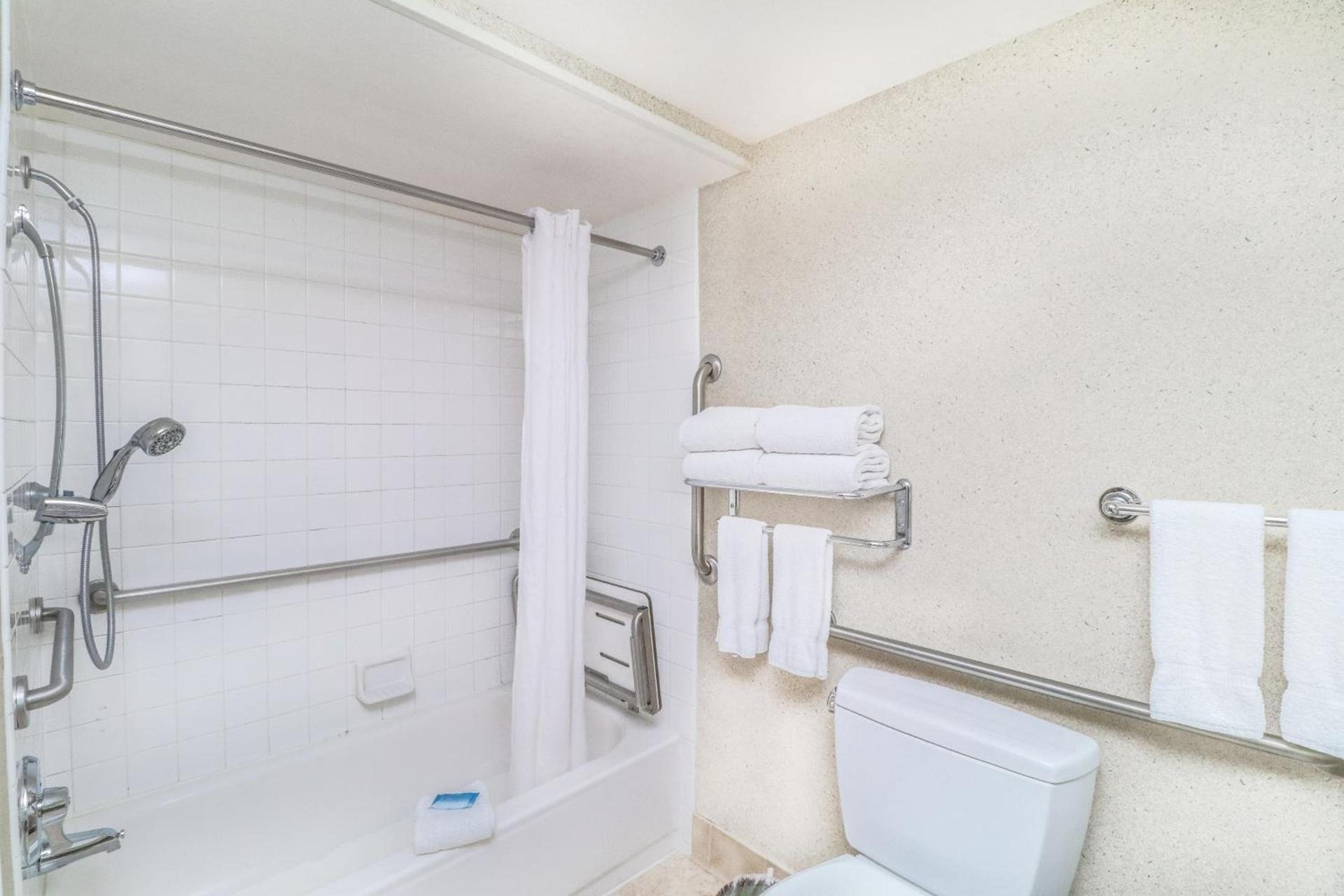 Best Western Plus North Las Vegas Inn & Suites photo 53