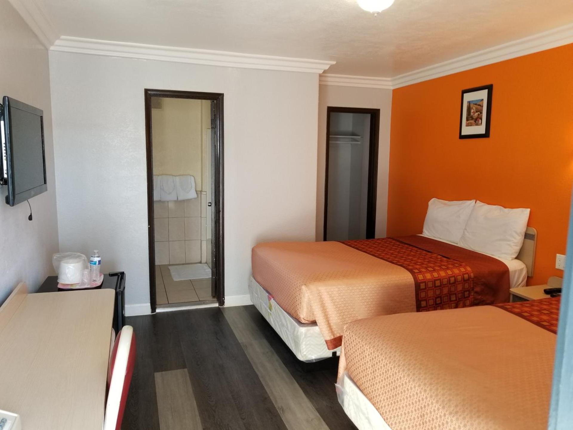 Value Inn Hollywood photo 37