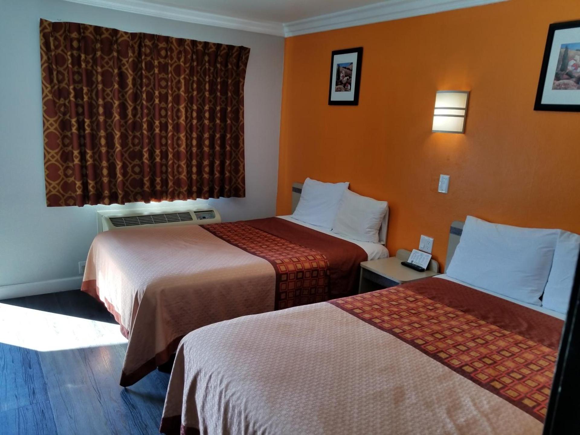 Value Inn Hollywood photo 39