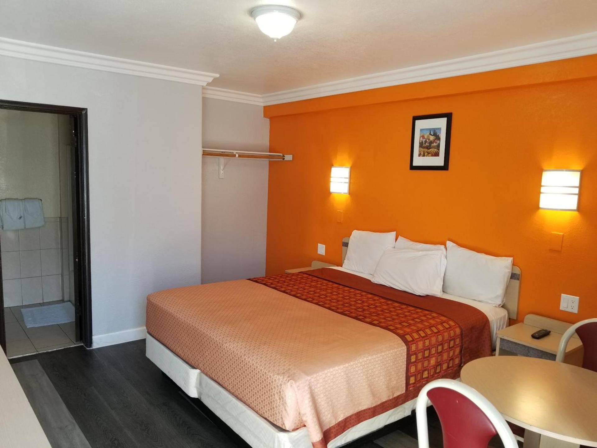 Value Inn Hollywood photo 34