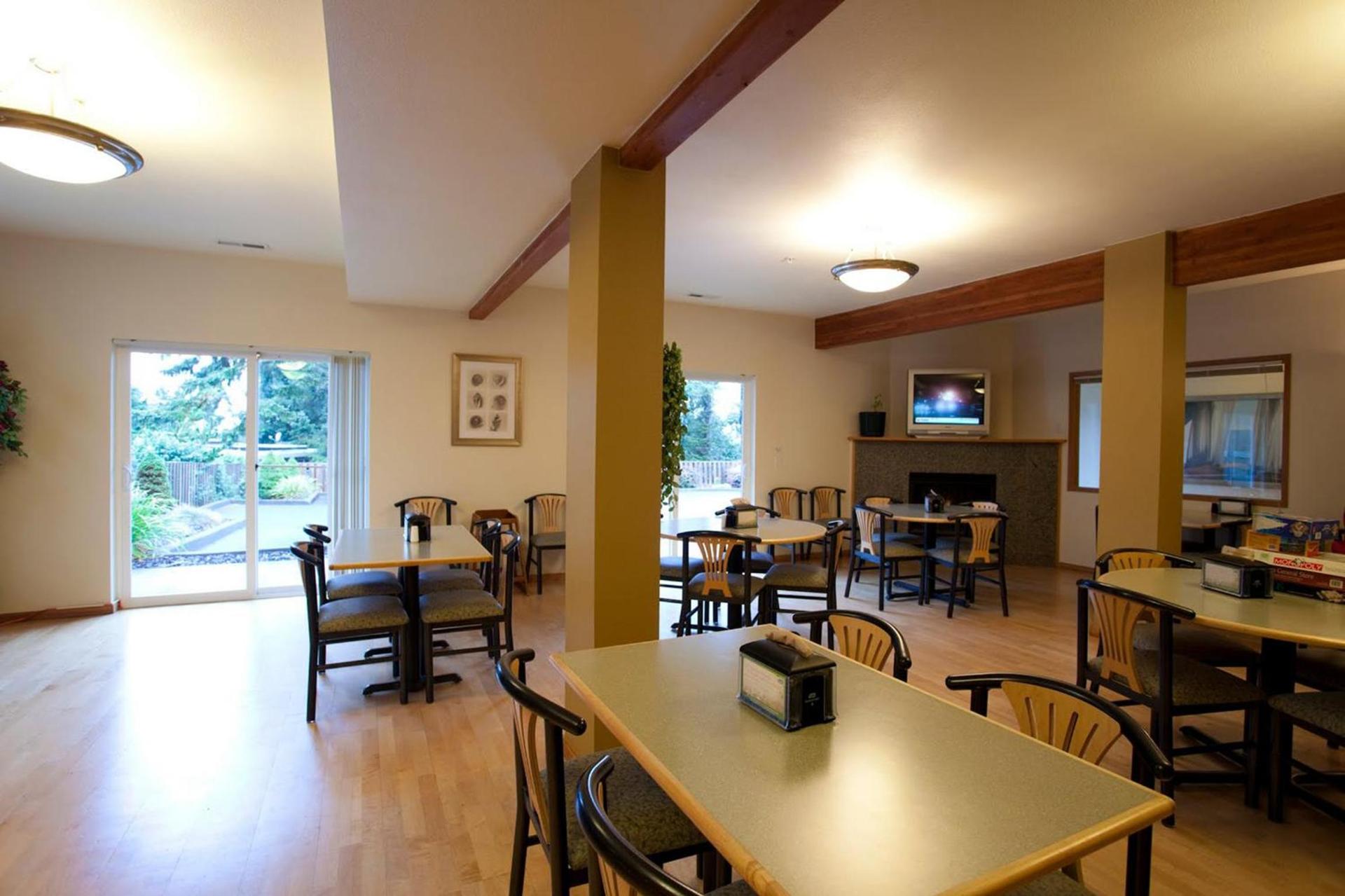 Inn at Wecoma photo 37