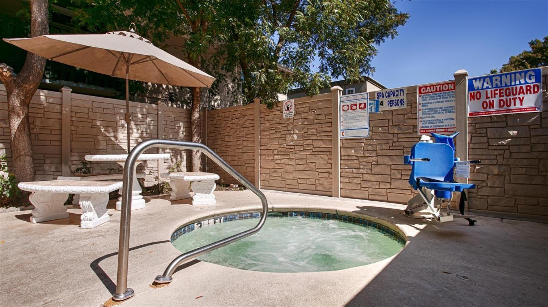 Best Western University Lodge photo 31