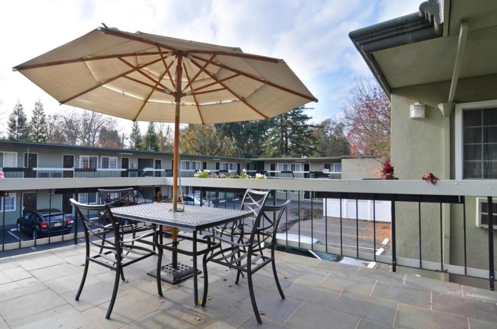 Best Western University Lodge photo 32