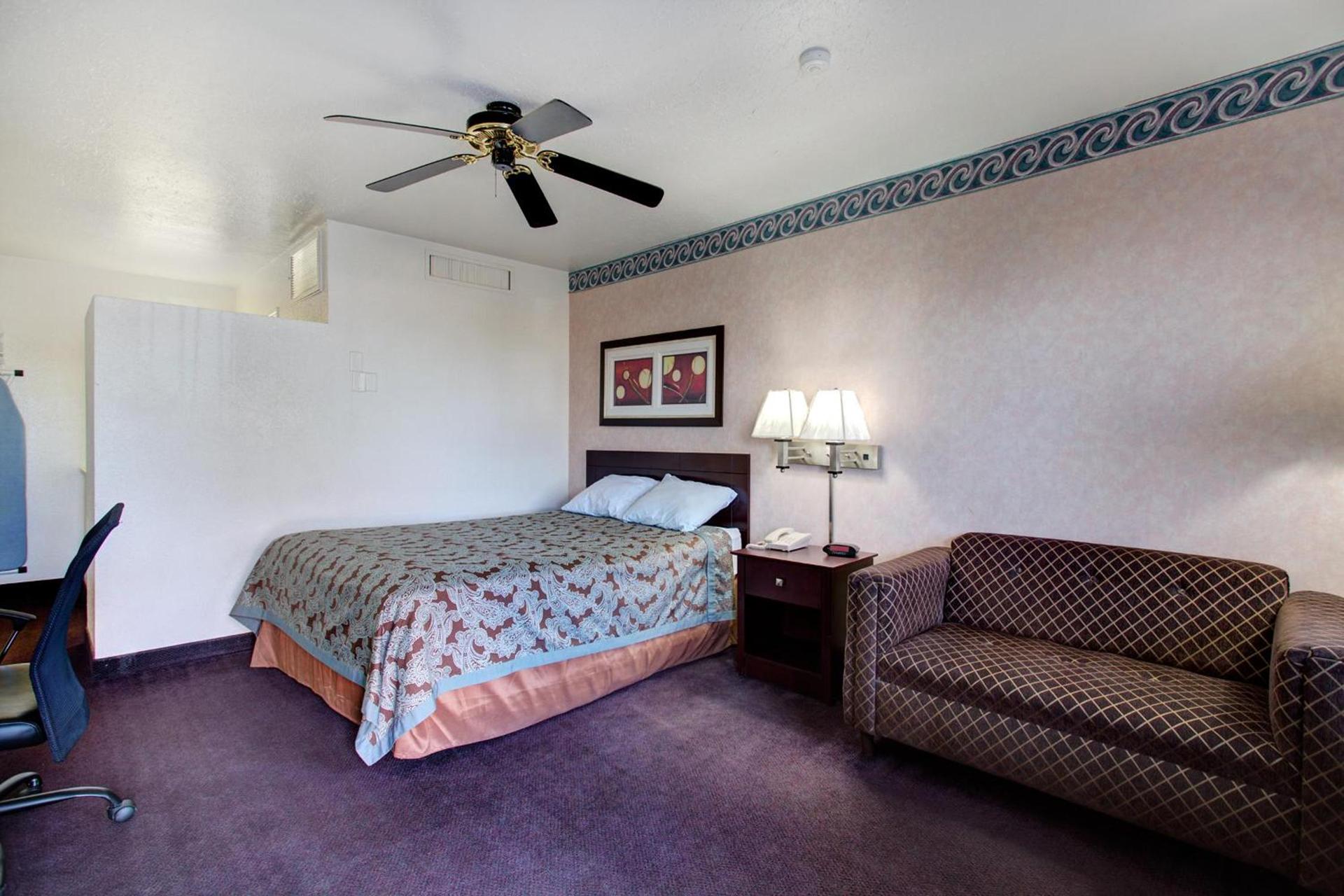 Carlsbad Inn , New Mexico photo 16
