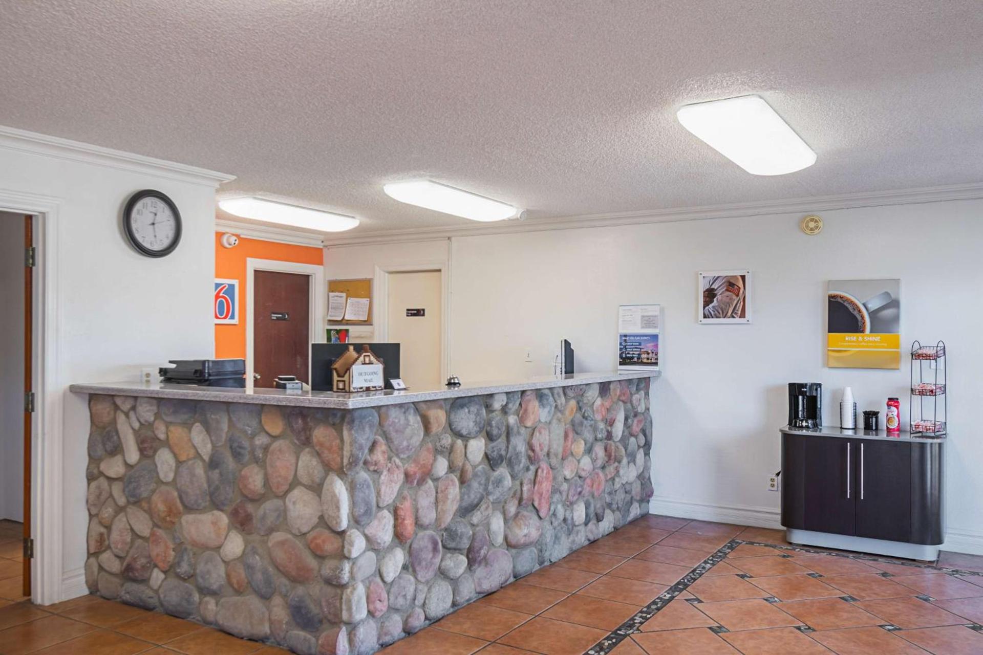Motel 6-Safford, AZ photo 22