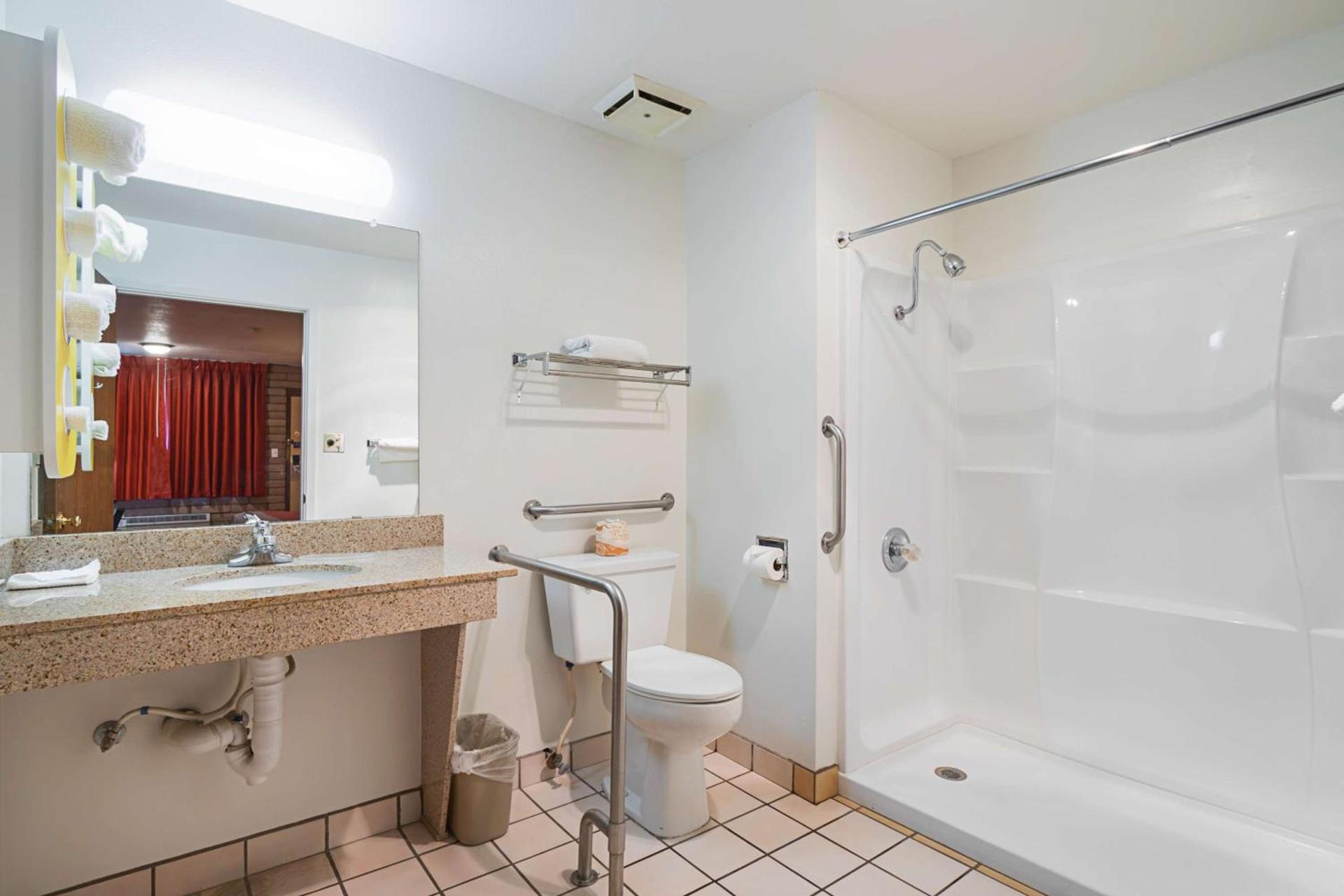 Motel 6-Safford, AZ photo 19