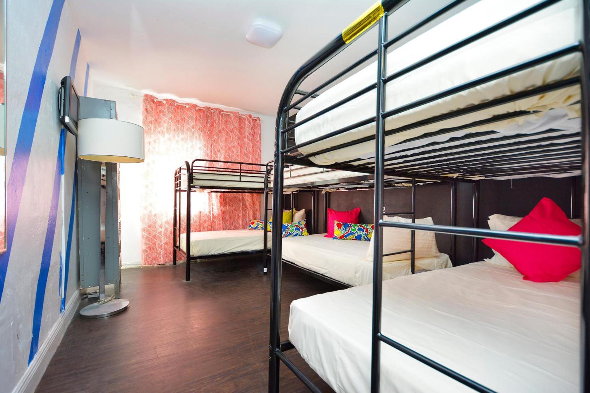 South Beach Rooms and Hostel photo 9