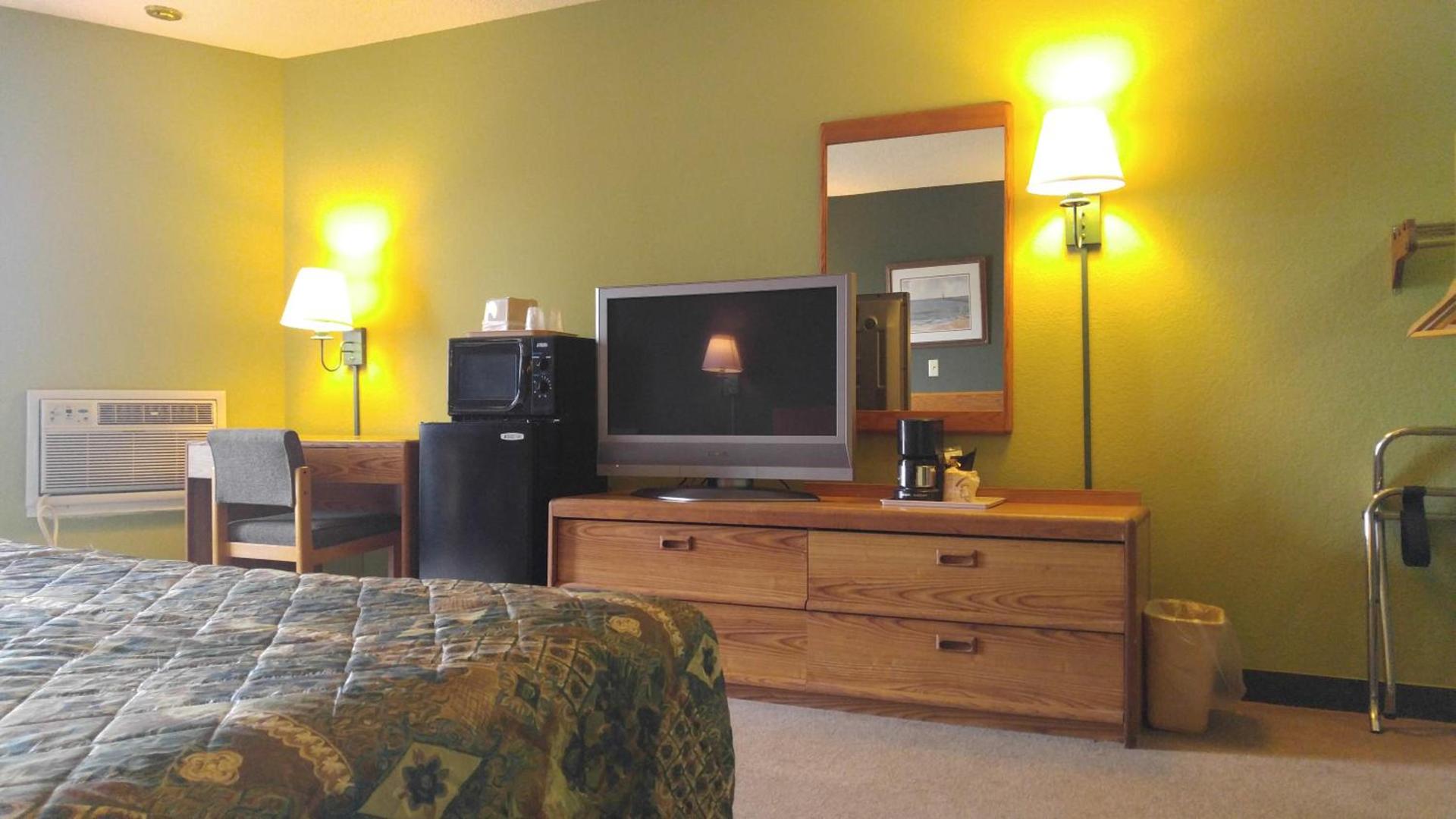 Harbor Lights Lodge photo 50