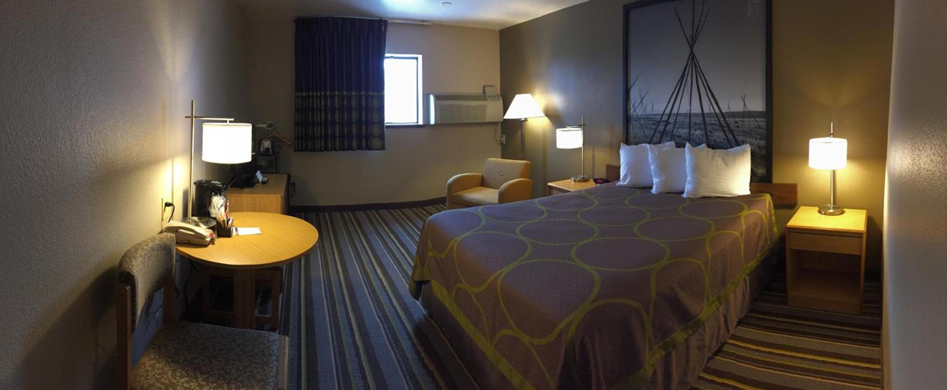 Super 8 by Wyndham Dillon photo 26