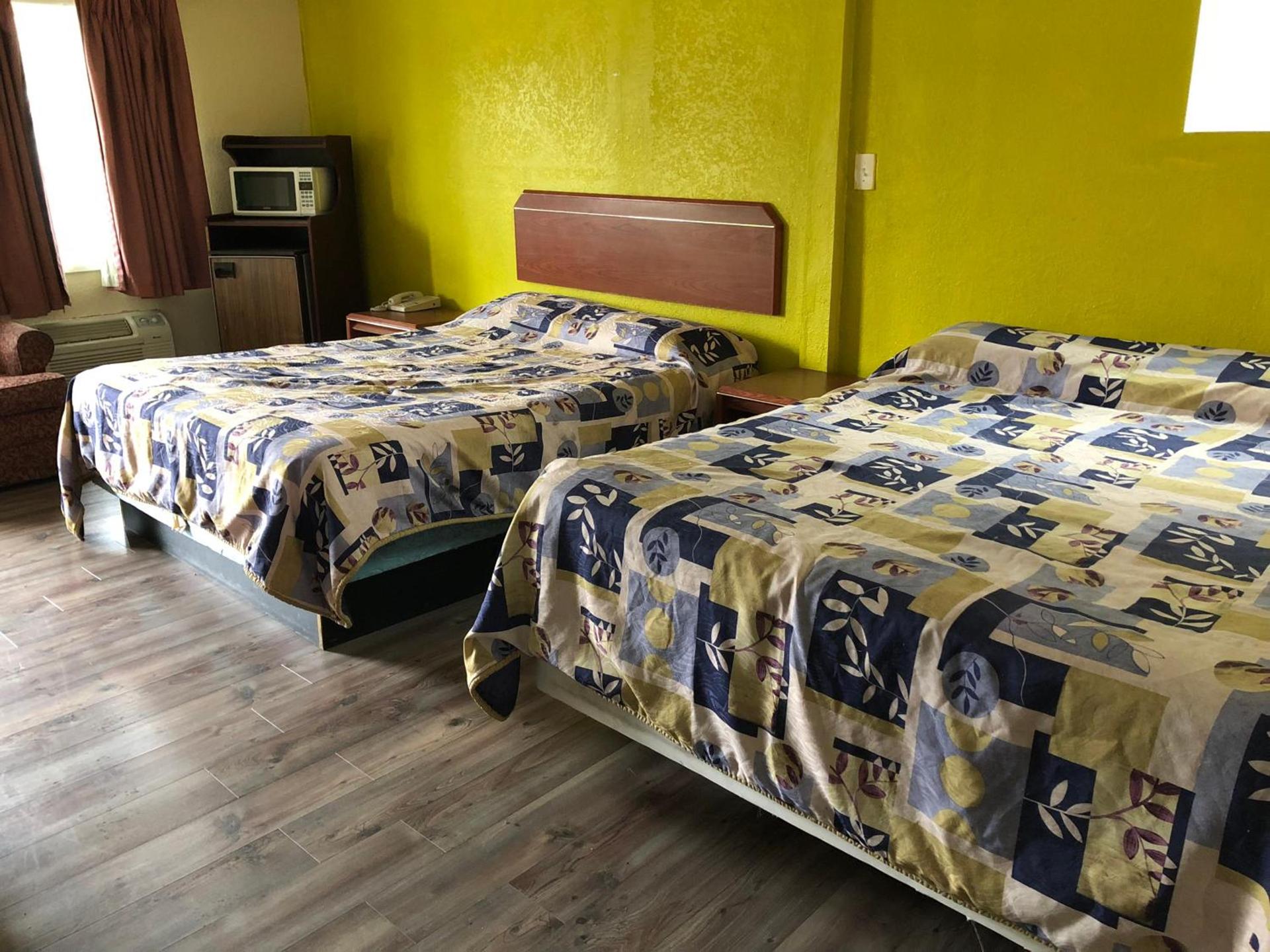 Budget inn photo 2