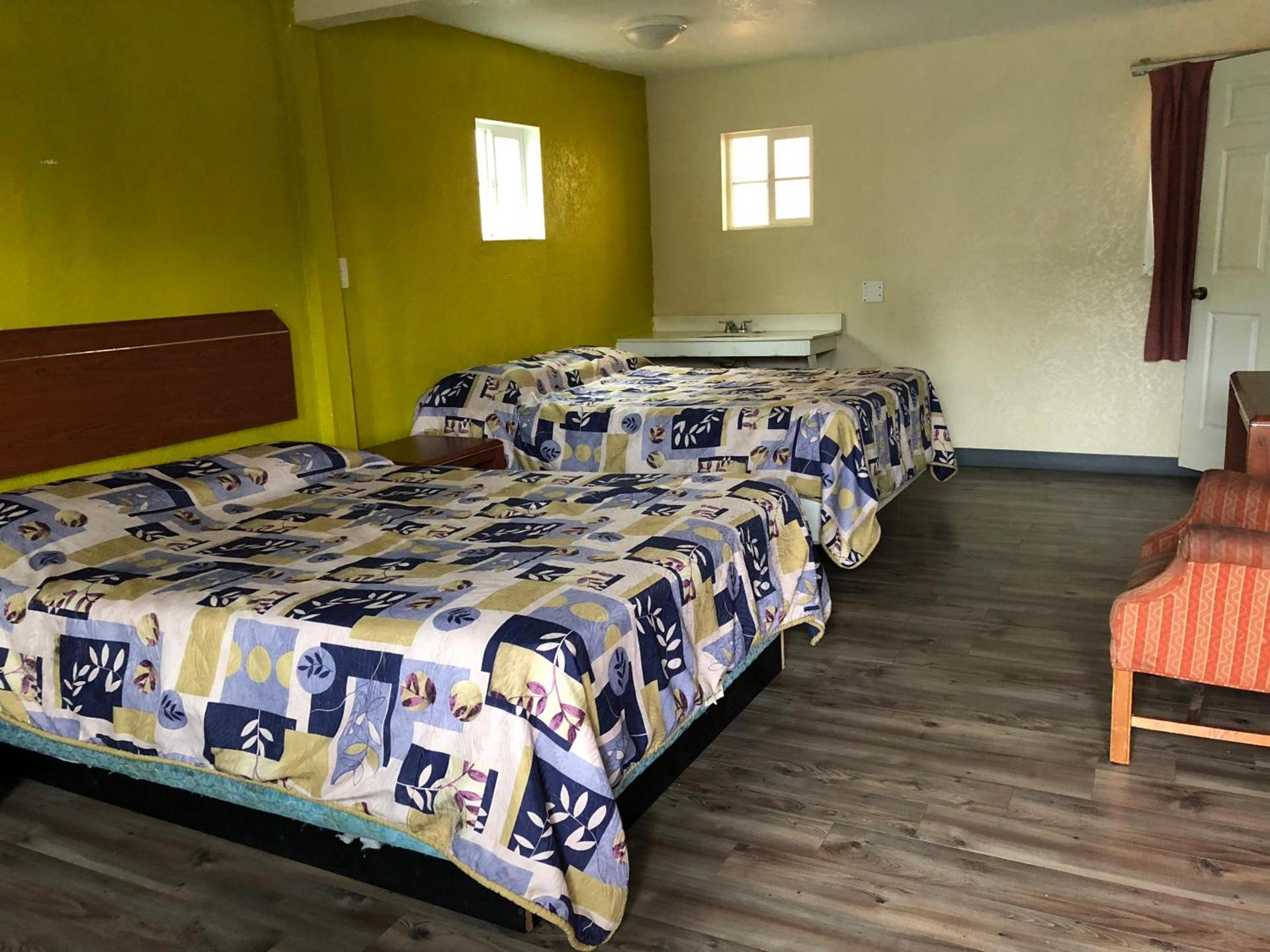 Budget inn photo 3